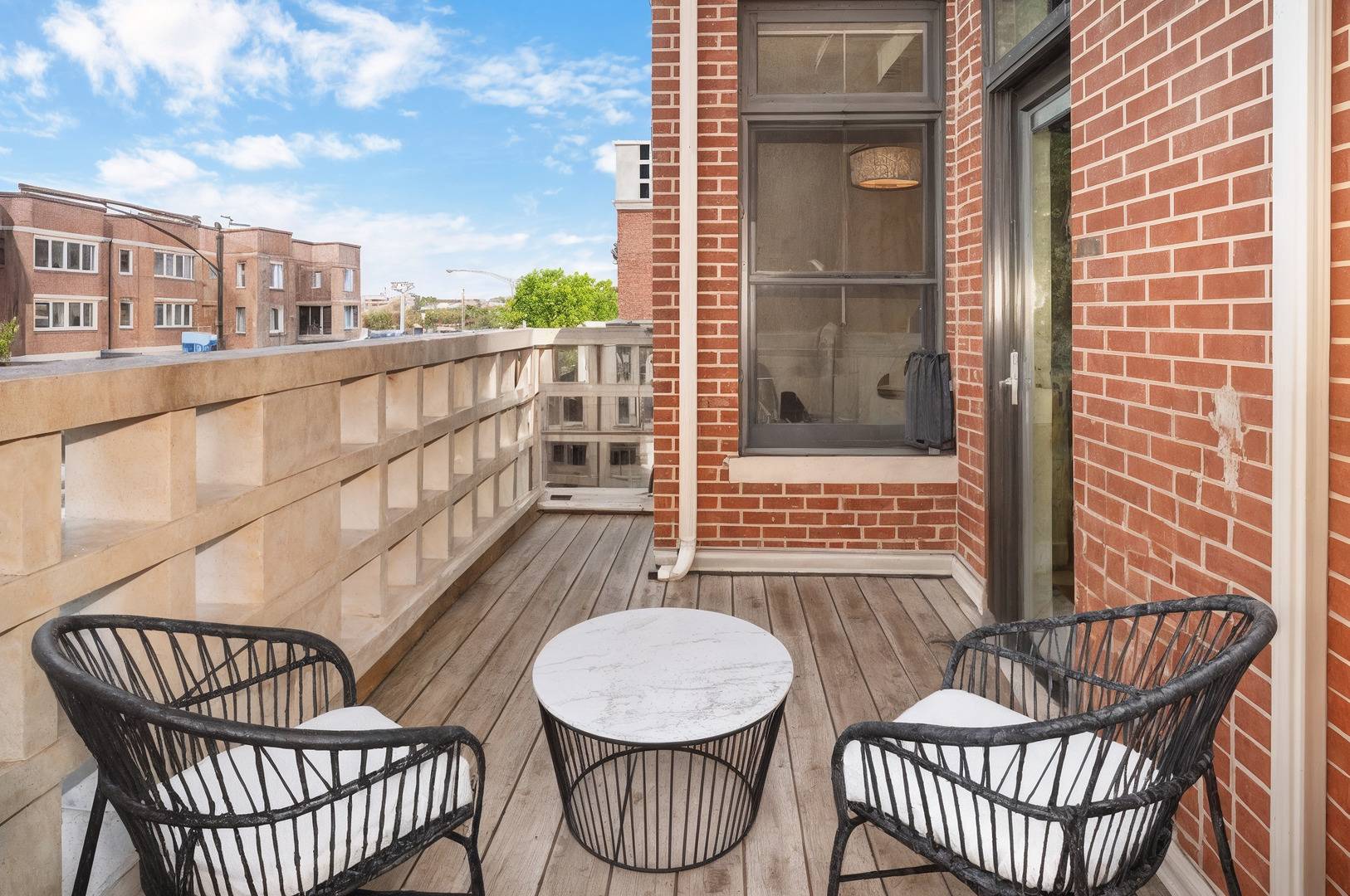 Chicago, IL 60653,4355 S Lake Park Avenue #2N