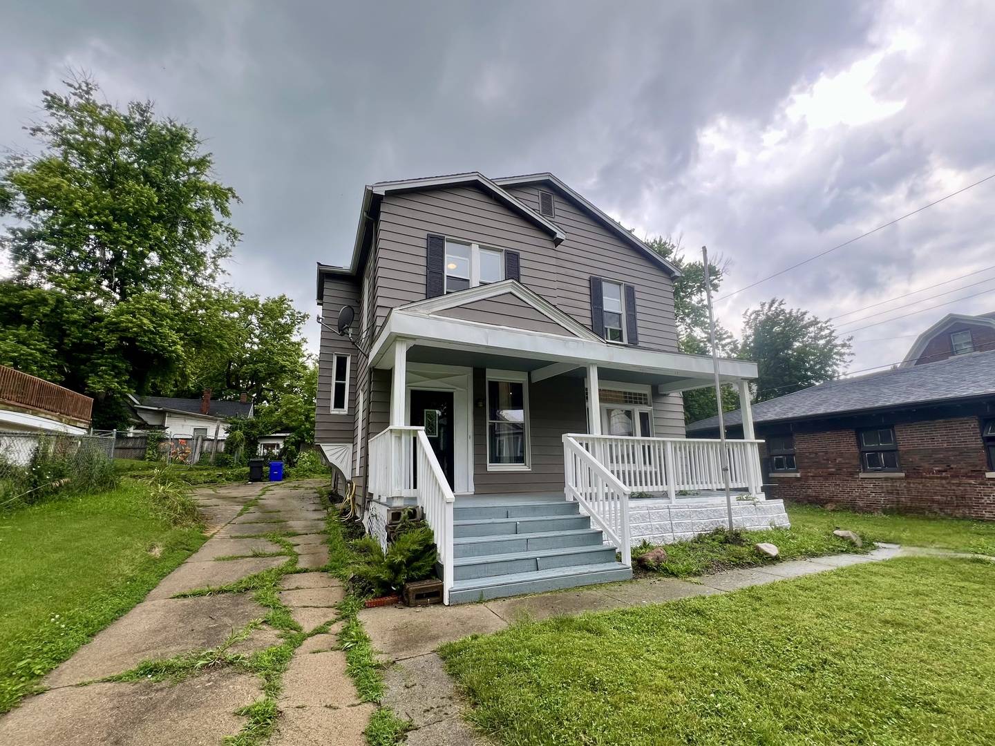 Decatur, IL 62522,437 Powers Lane