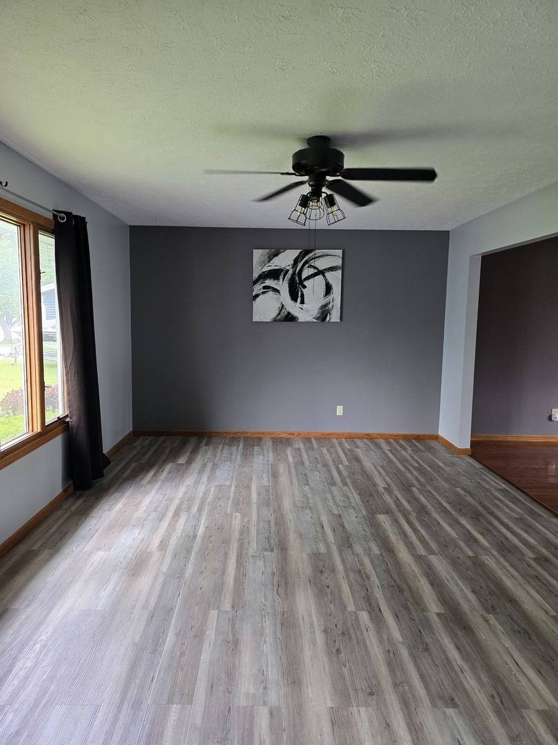 Roscoe, IL 61073,9915 Applegate Drive