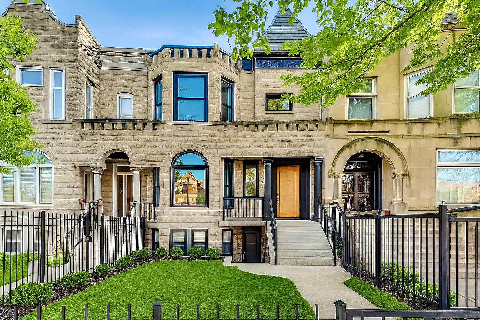 Chicago, IL 60637,5935 S Indiana Avenue