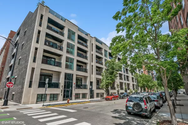 226 S Green Street #4N, Chicago, IL 60607