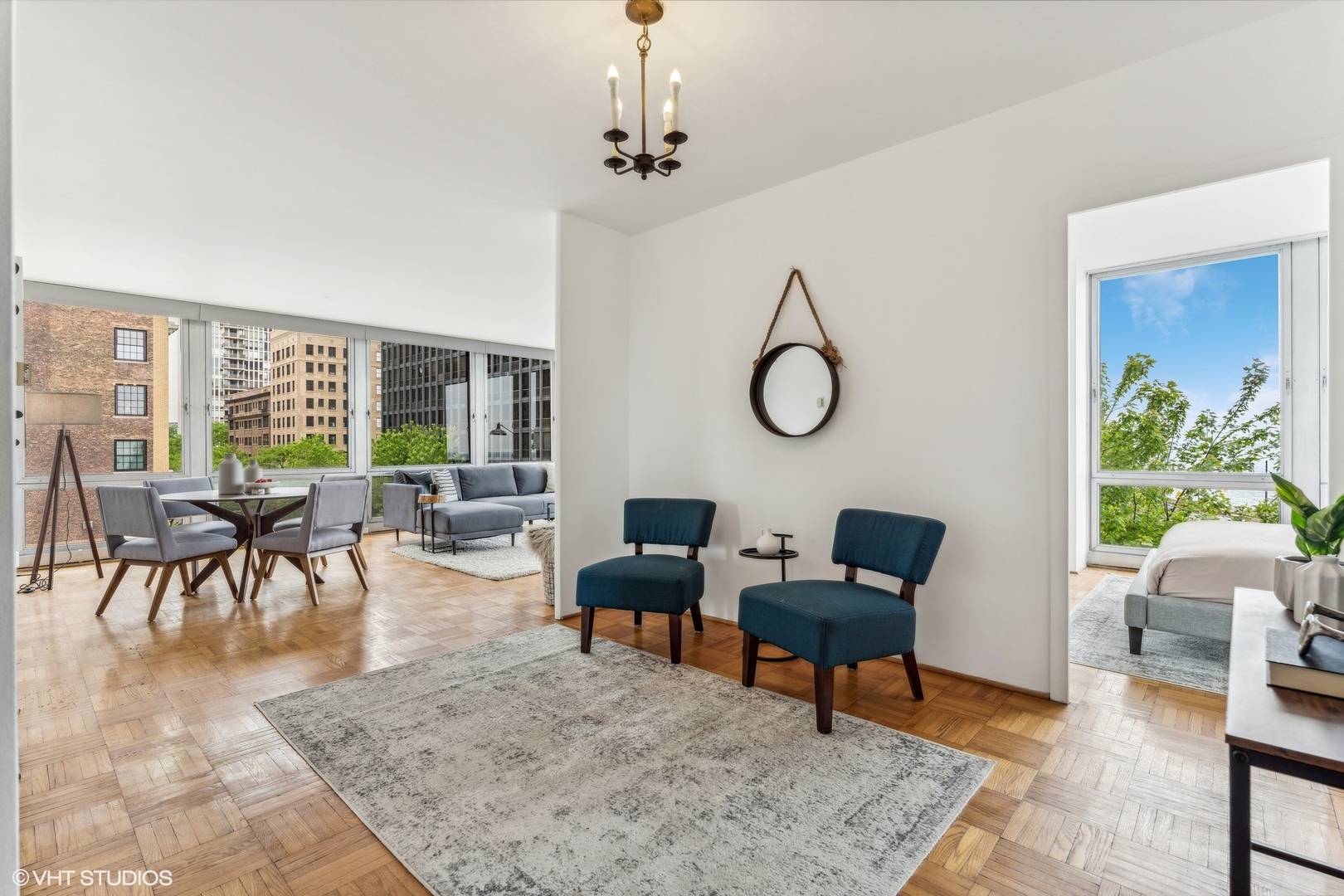 Chicago, IL 60611,880 N Lake Shore Drive #4E