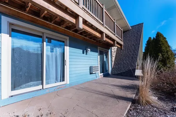 Fox River Grove, IL 60021,300 Opatrny Drive #101