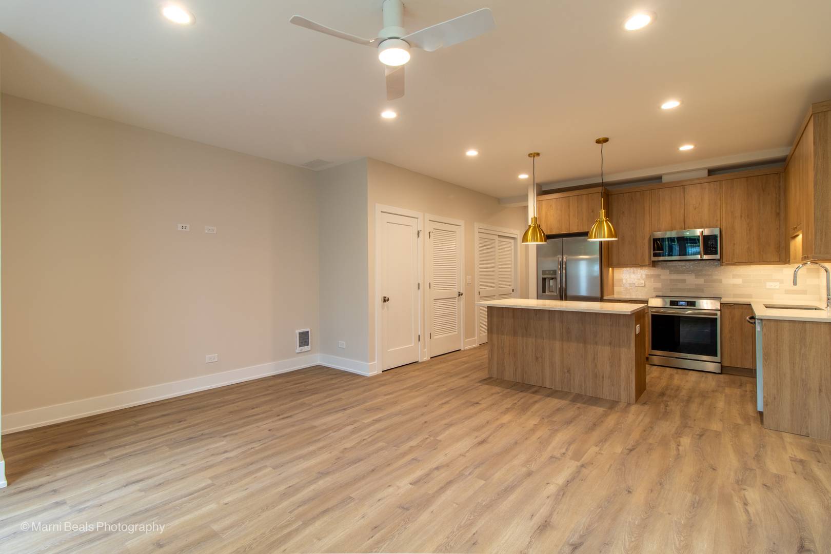 Chicago, IL 60637,507 E 60th Street #GARDEN