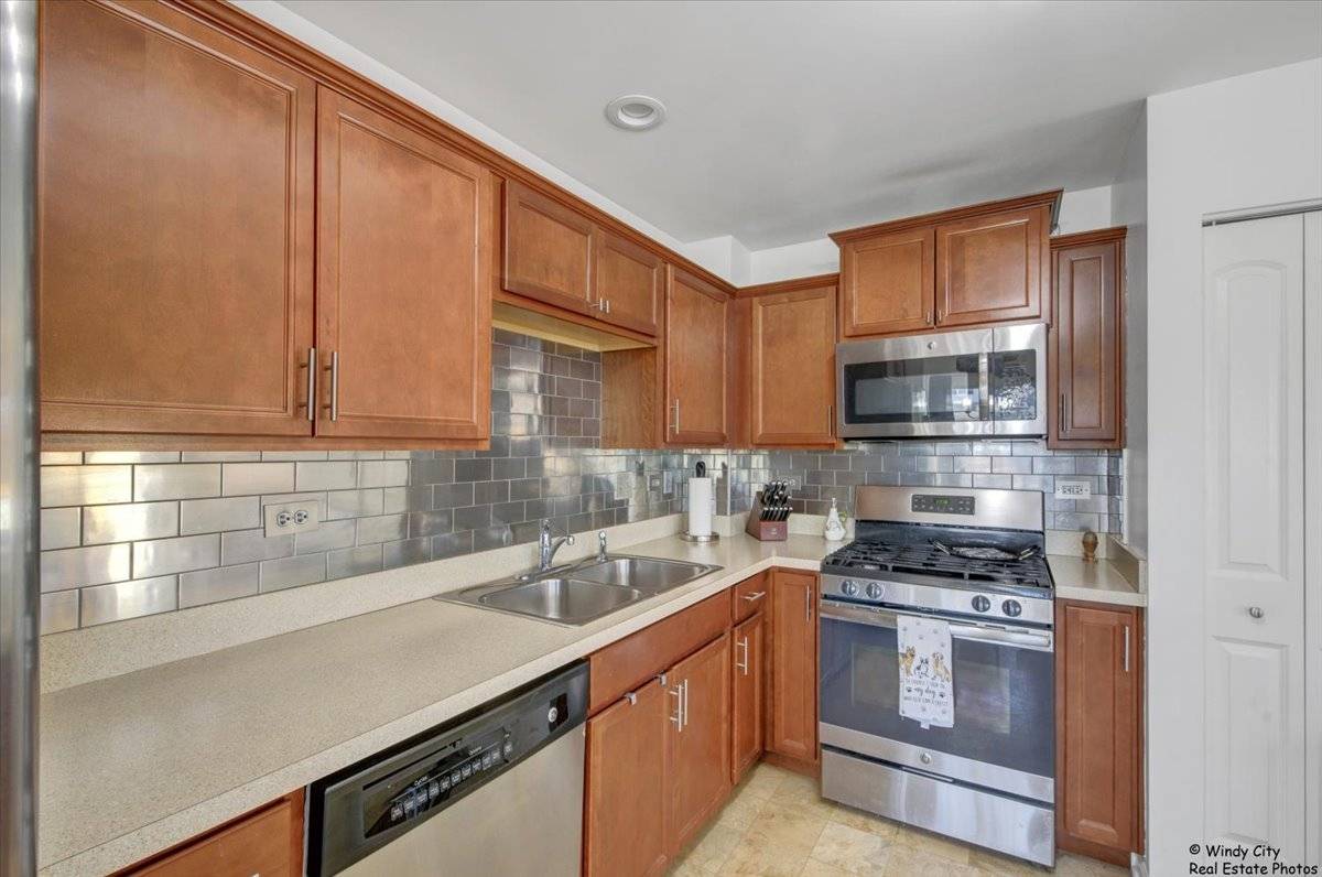 Pingree Grove, IL 60140,1110 Sapphire Lane