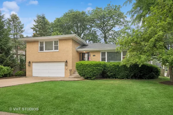 La Grange, IL 60525,504 S Spring Avenue