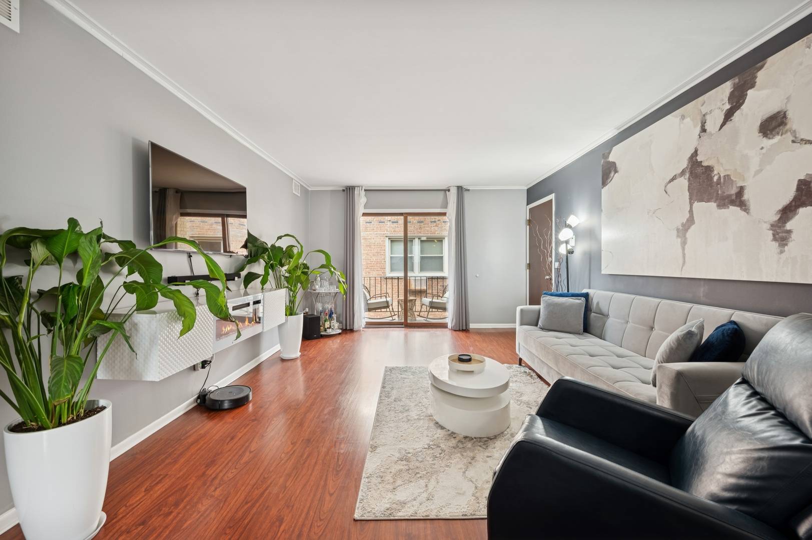 Chicago, IL 60631,6261 N NORTHWEST Highway #3D