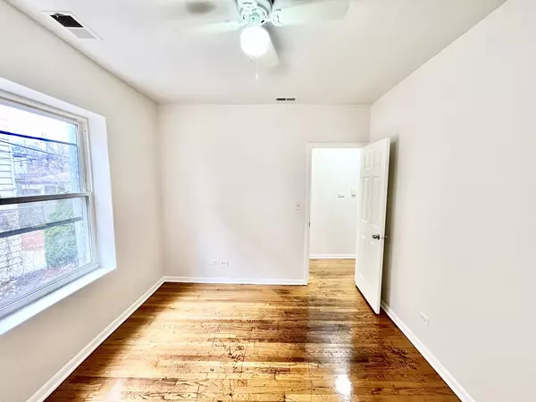 Chicago, IL 60651,3920 W Augusta Boulevard #1