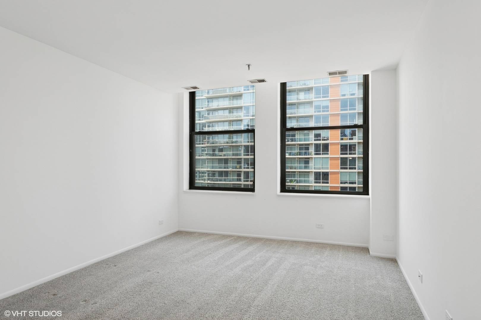 Chicago, IL 60605,780 S Federal Street #1006
