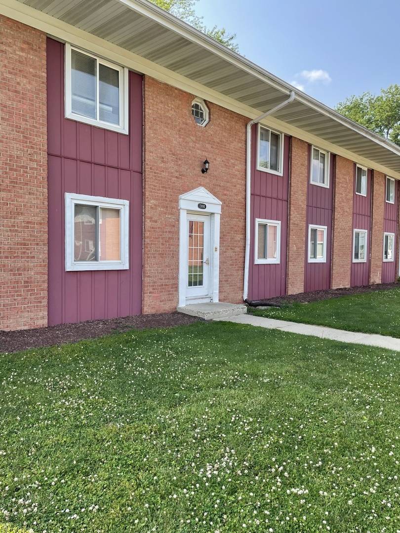 1389 Monomoy Street #B2, Aurora, IL 60506