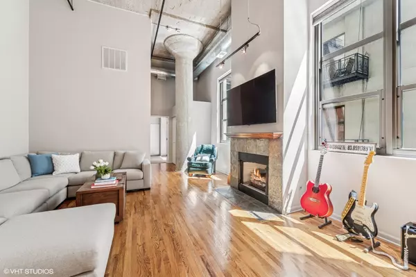 Chicago, IL 60654,758 N LARRABEE Street #427