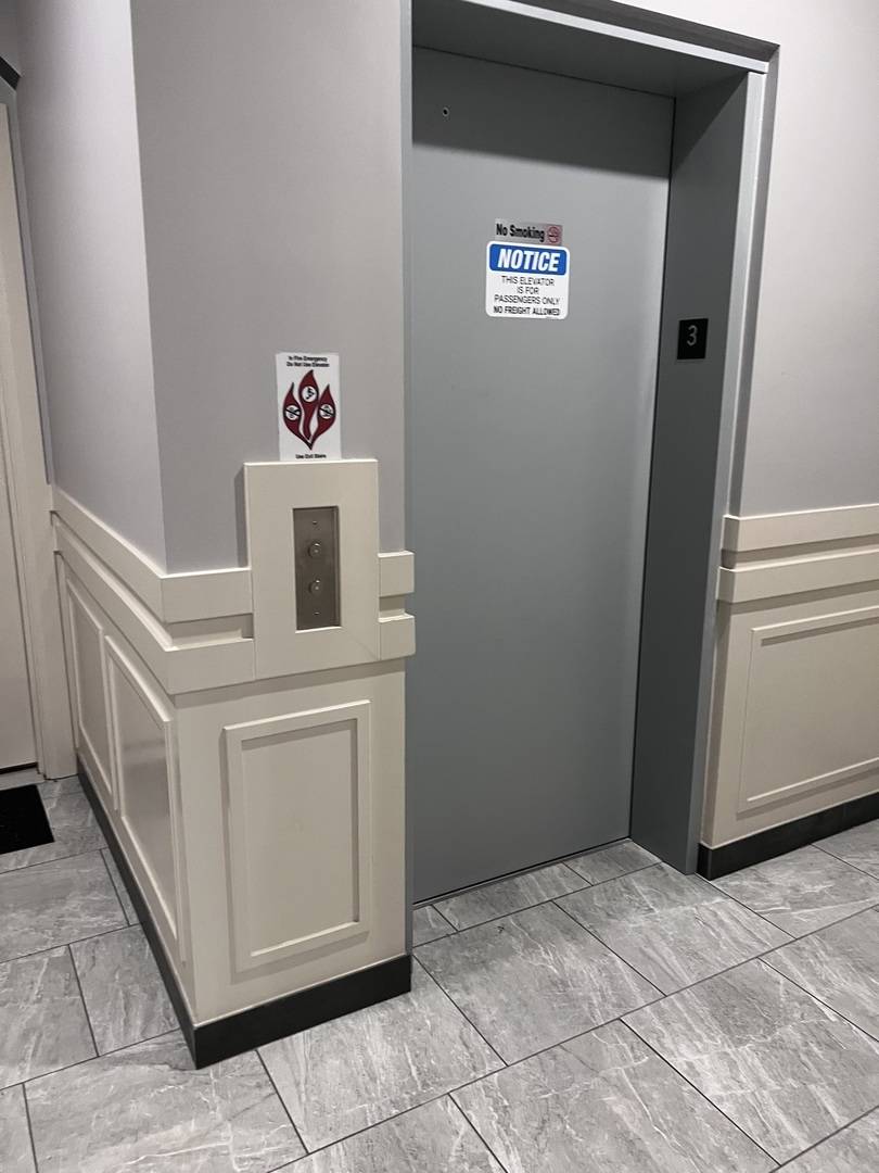 Chicago, IL 60637,1208 E 64th Street #2A