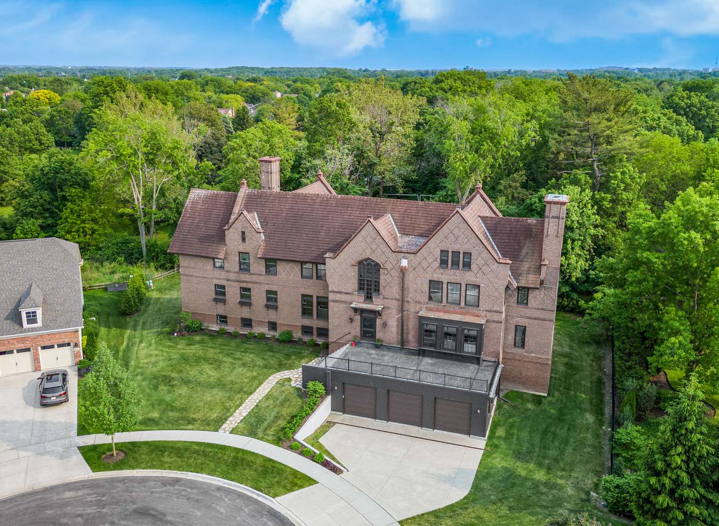 Wheaton, IL 60189,141 Loretto Court
