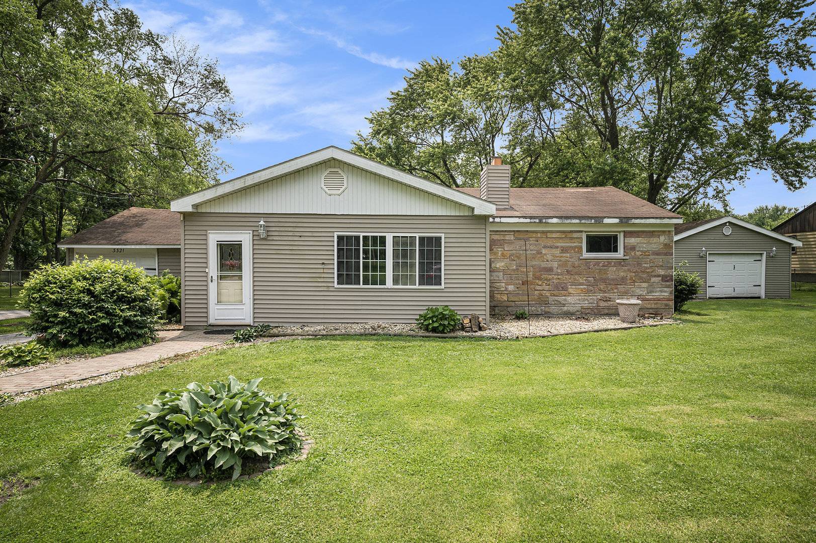 Crete, IL 60417,3321 E Red Oak Lane