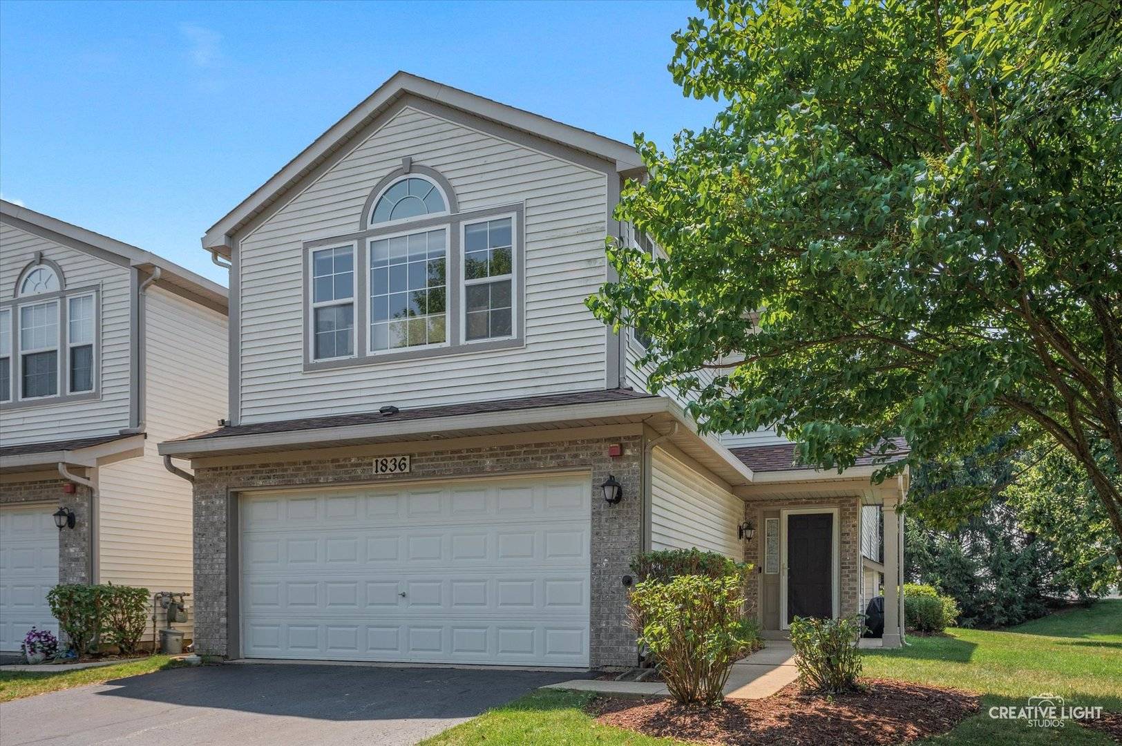 1836 Candlelight Circle #1836, Montgomery, IL 60538