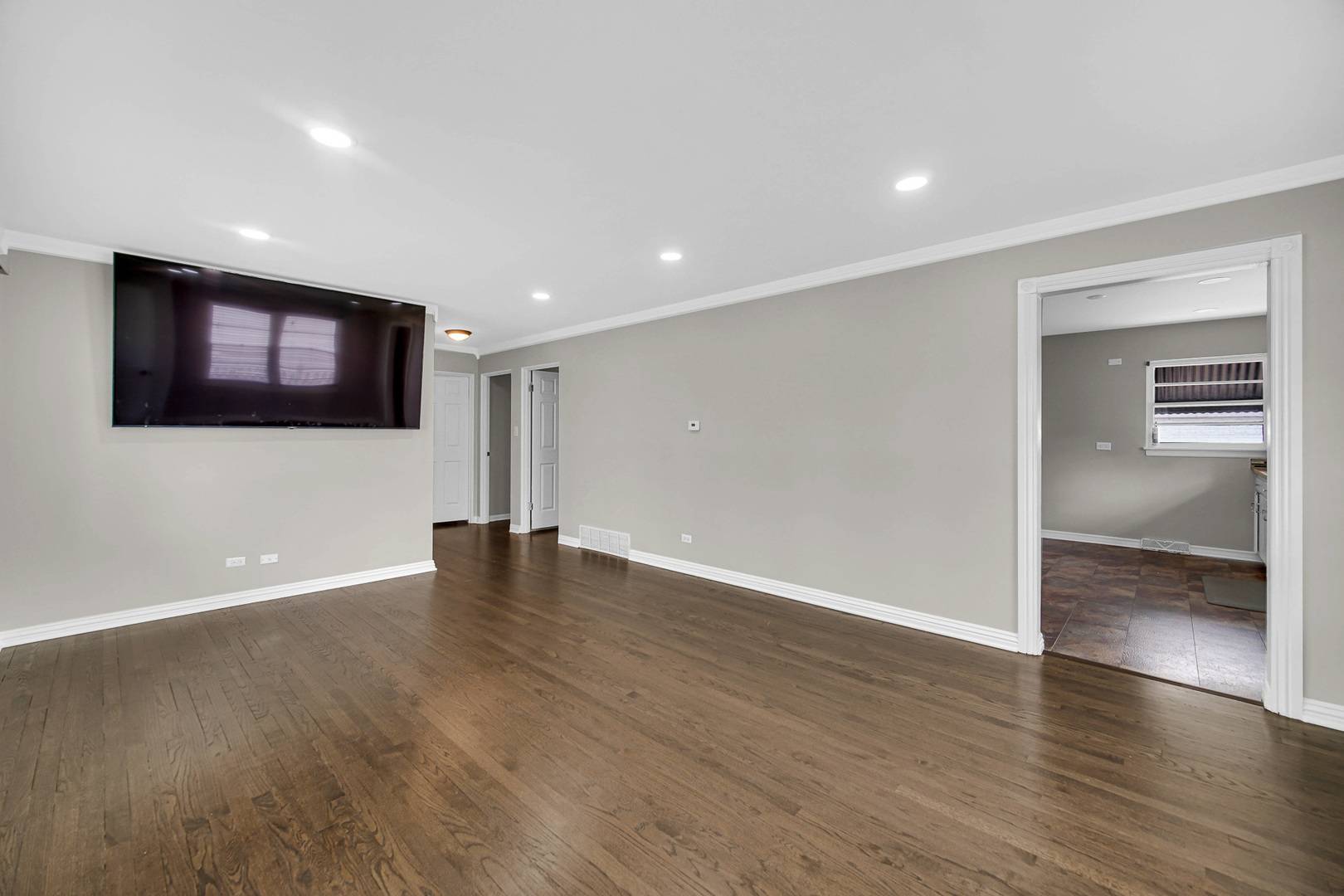 Wheaton, IL 60189,1107 Campbell Avenue