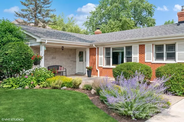 Northbrook, IL 60062,3104 Plum Island Drive