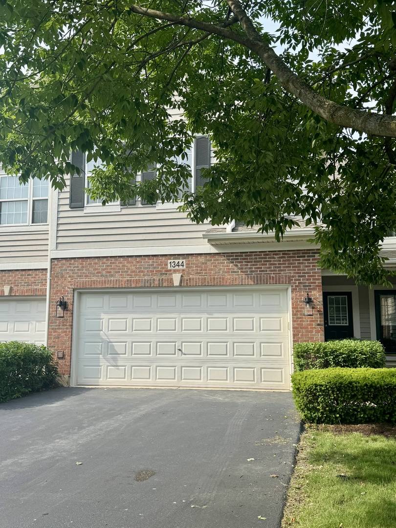 1344 Danada Court, Naperville, IL 60563