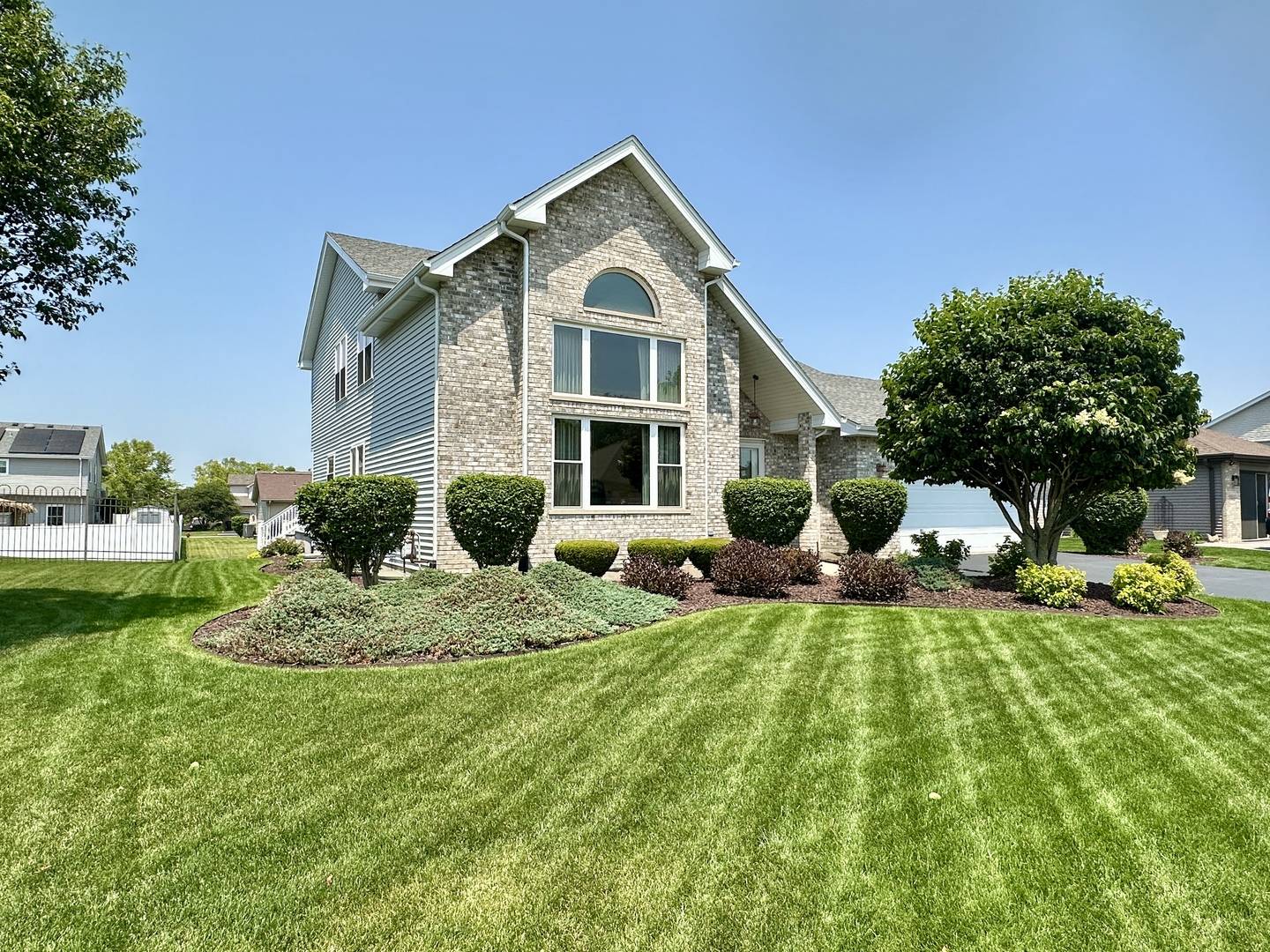 New Lenox, IL 60451,1561 Knight Avenue