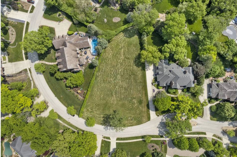 Wheaton, IL 60189,48 Murifield Circle