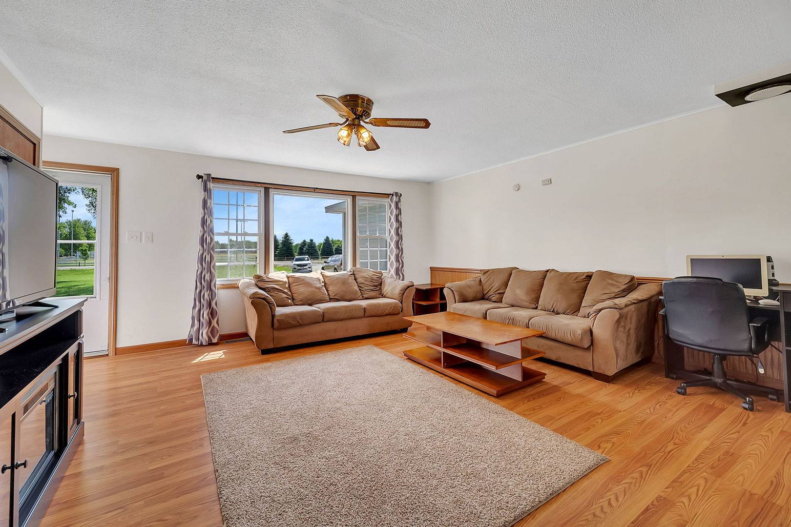 Godley, IL 60407,511 S Kankakee Street