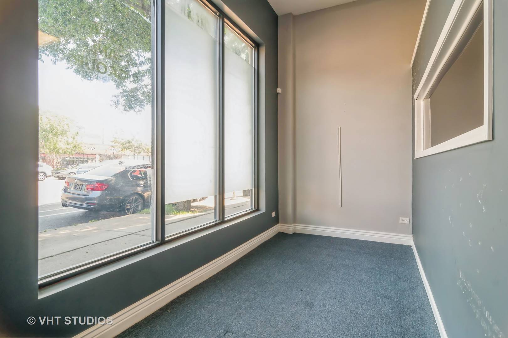 Chicago, IL 60647,2521 W North Avenue
