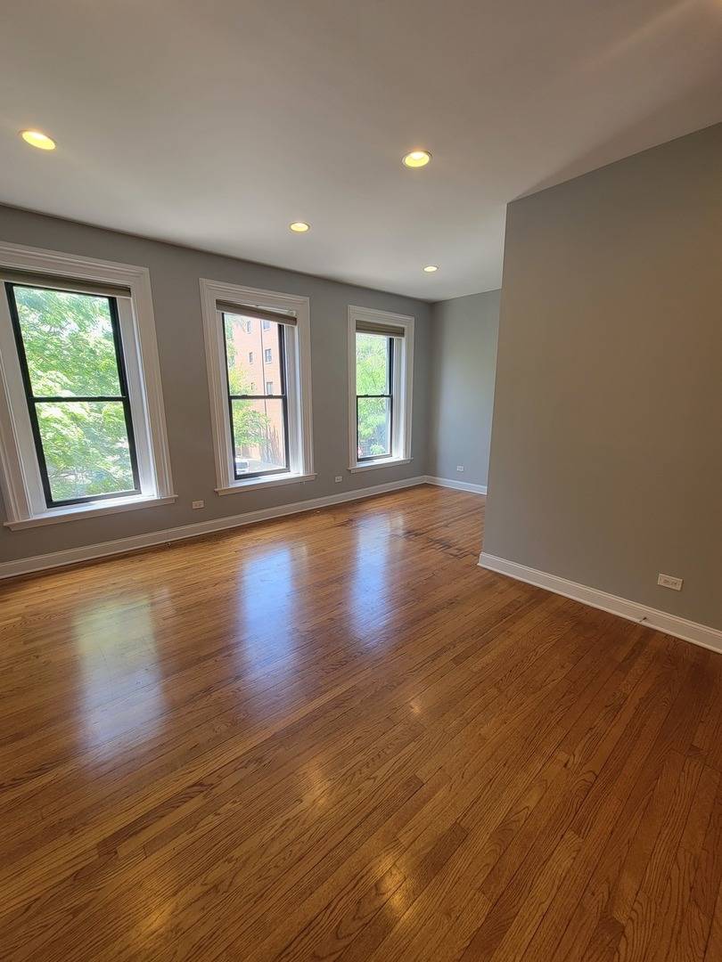 Chicago, IL 60610,1455 N Sedgwick Street #2
