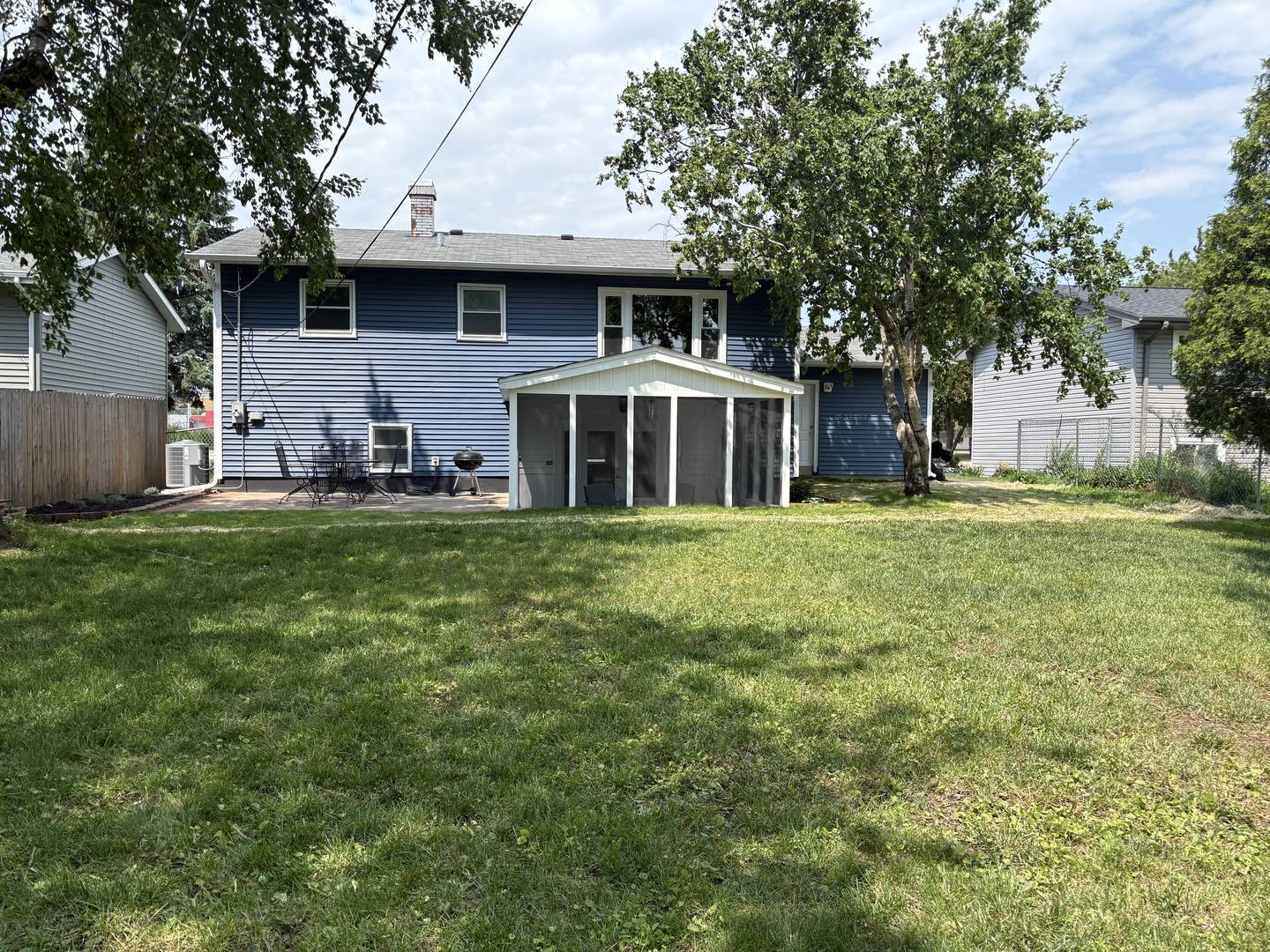 Mundelein, IL 60060,535 N MIDLOTHIAN Road