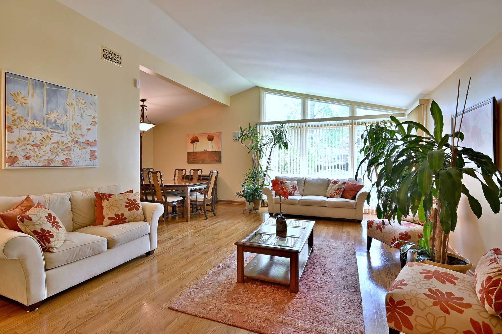 Evanston, IL 60203,9353 Ewing Avenue