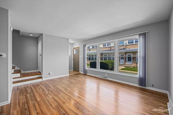 Niles, IL 60714,8933 N Washington Street #D