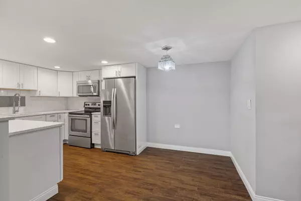 Downers Grove, IL 60515,5540 Walnut Avenue #9A