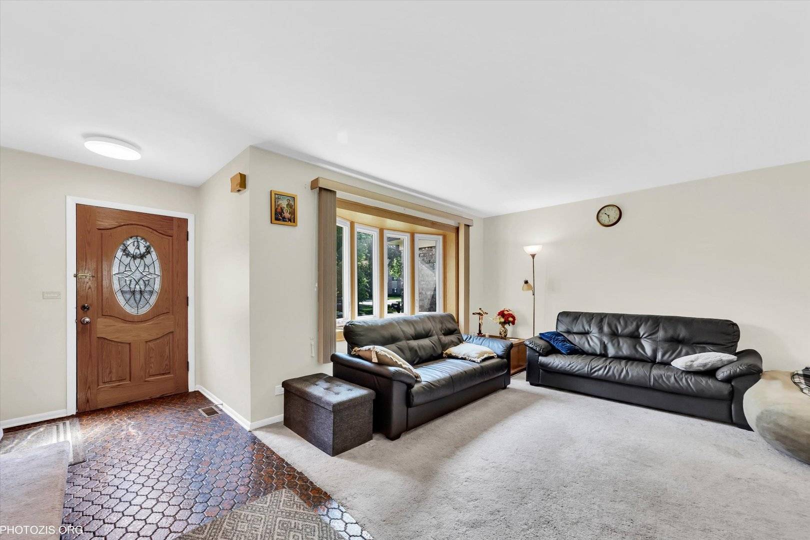 Mount Prospect, IL 60056,1330 S MALLARD Lane