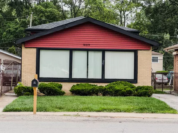 16019 Wood Street, Harvey, IL 60426