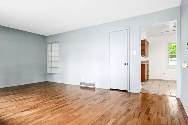Normal, IL 61761,144 Eastview Drive
