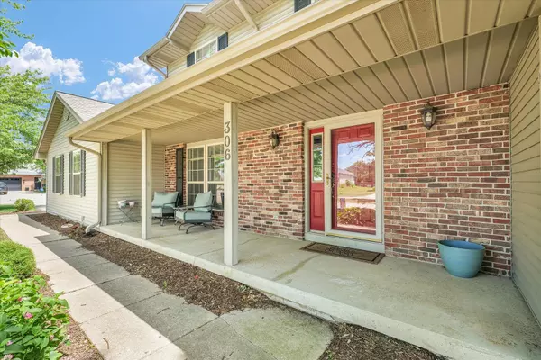 Urbana, IL 61802,306 N Beringer Circle