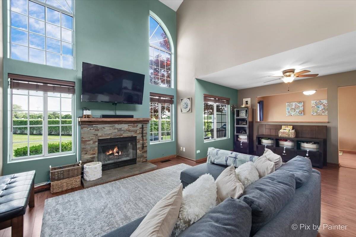Bartlett, IL 60103,1223 Dunamon Drive