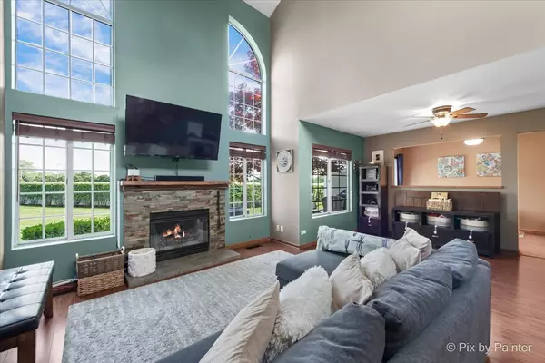 Bartlett, IL 60103,1223 Dunamon Drive