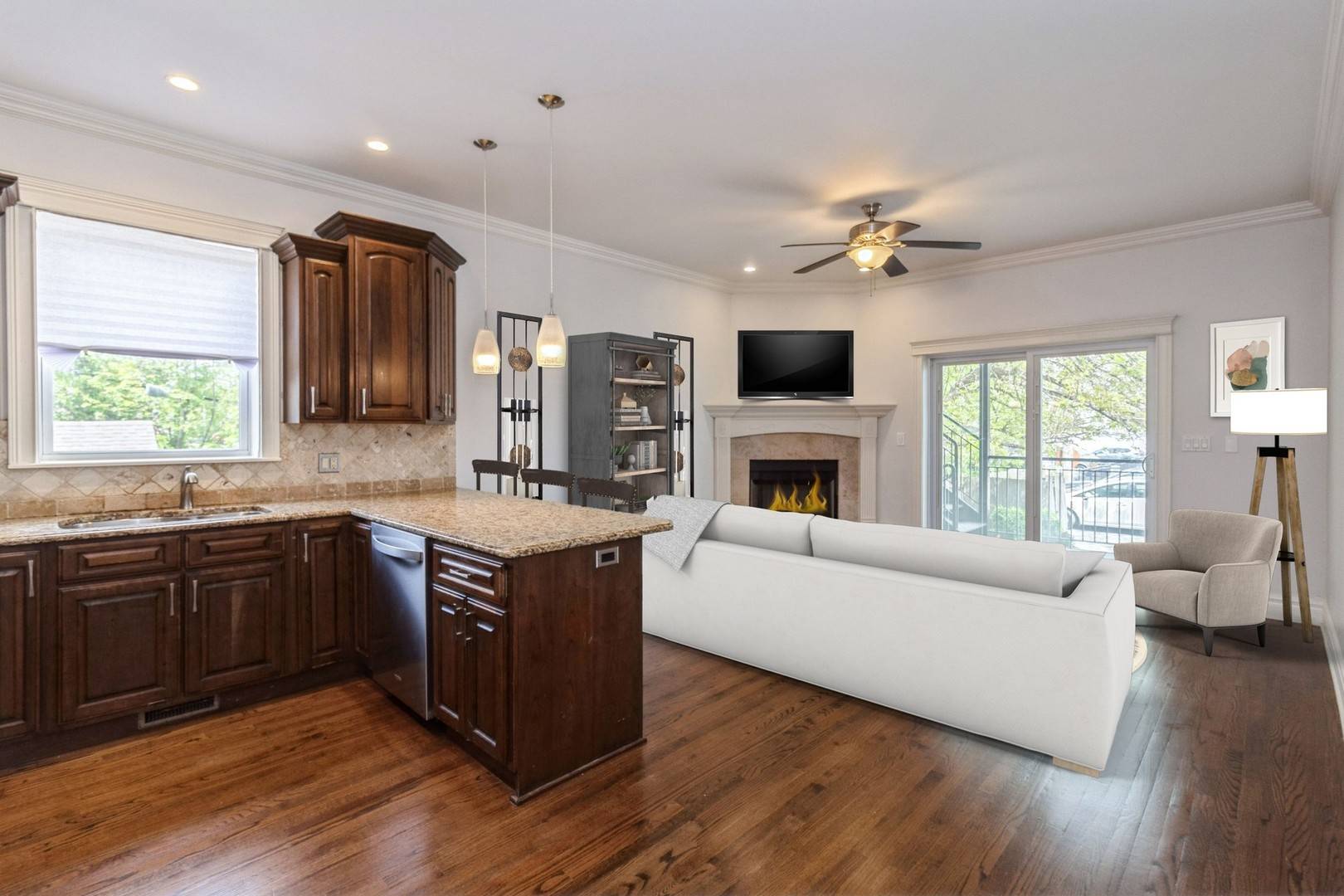 Chicago, IL 60641,4714 W Berteau Avenue #1N