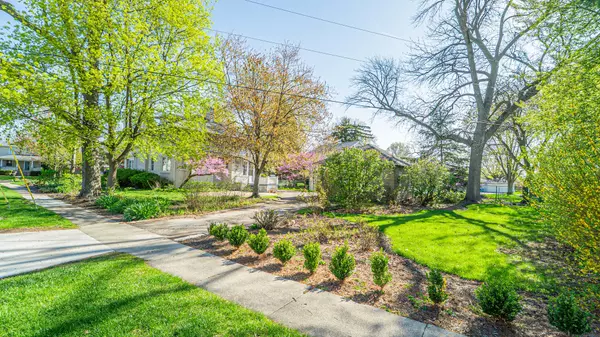 Crown Point, IN 46307,531 E Joliet Street