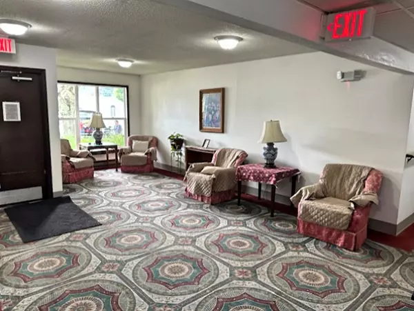 Cambridge, IL 61238,603 N Prospect Street