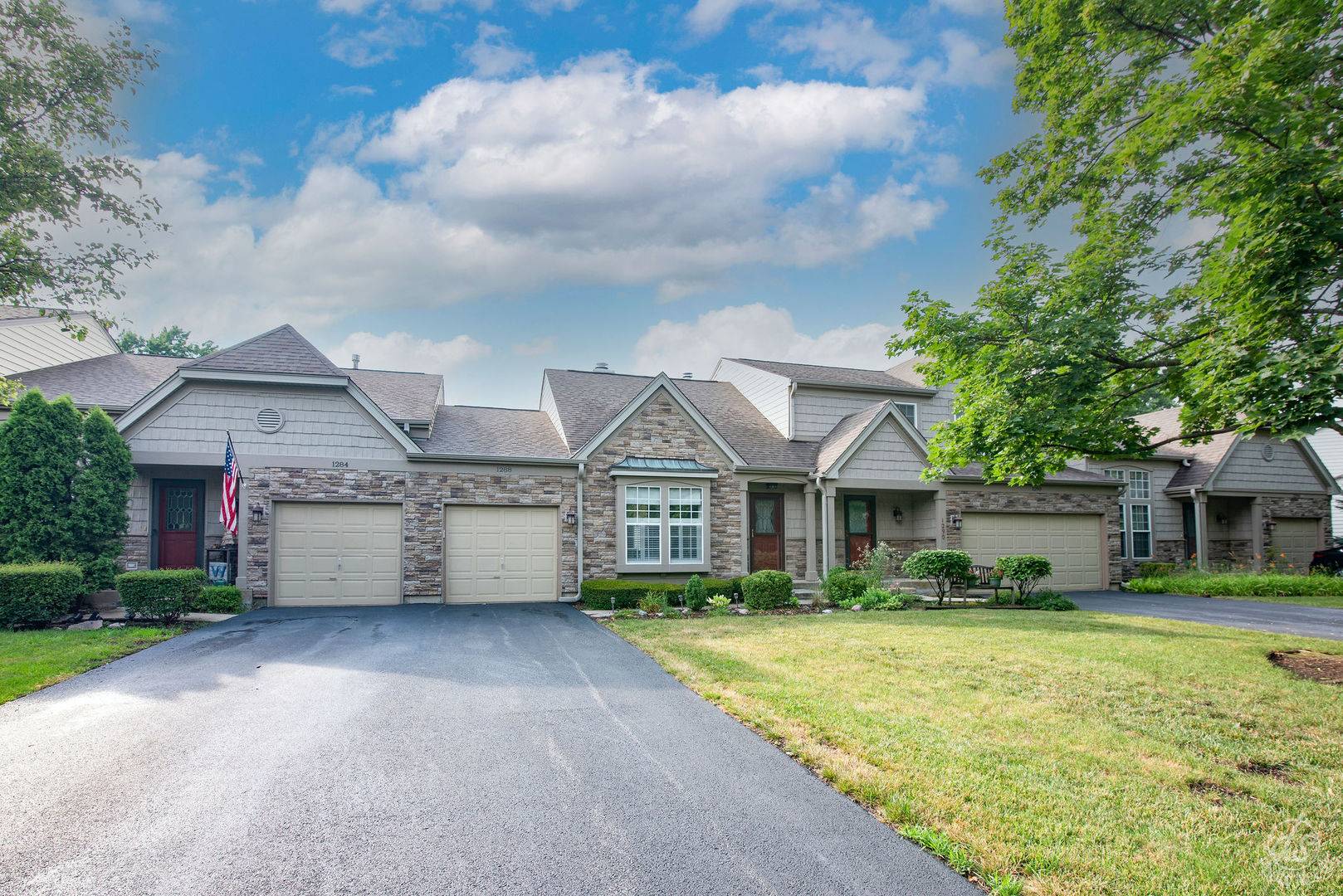 Carol Stream, IL 60188,1288 Seabury Circle
