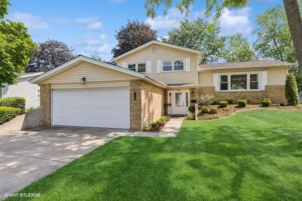 1105 69th Street, Darien, IL 60561