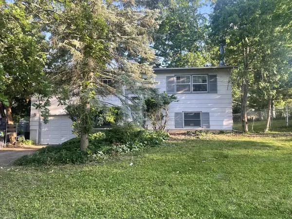Streamwood, IL 60107,115 Walnut Drive