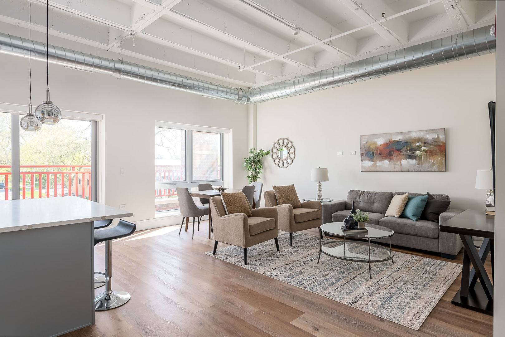 Chicago, IL 60707,6700 W North Avenue #206