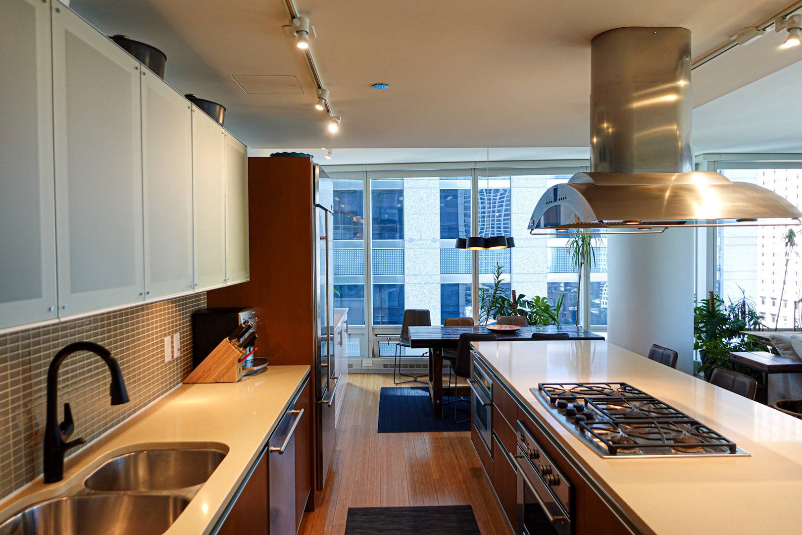 Chicago, IL 60601,340 E Randolph Street #1106