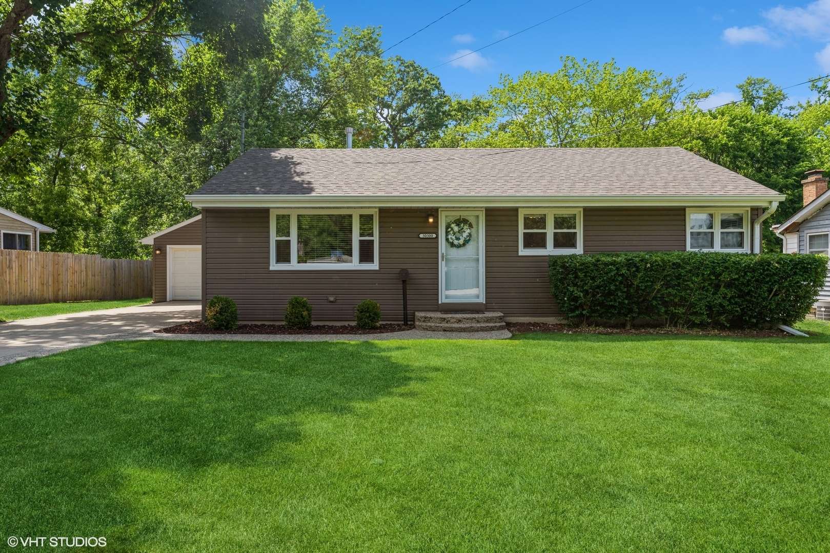 Libertyville, IL 60048,30300 N East End Avenue