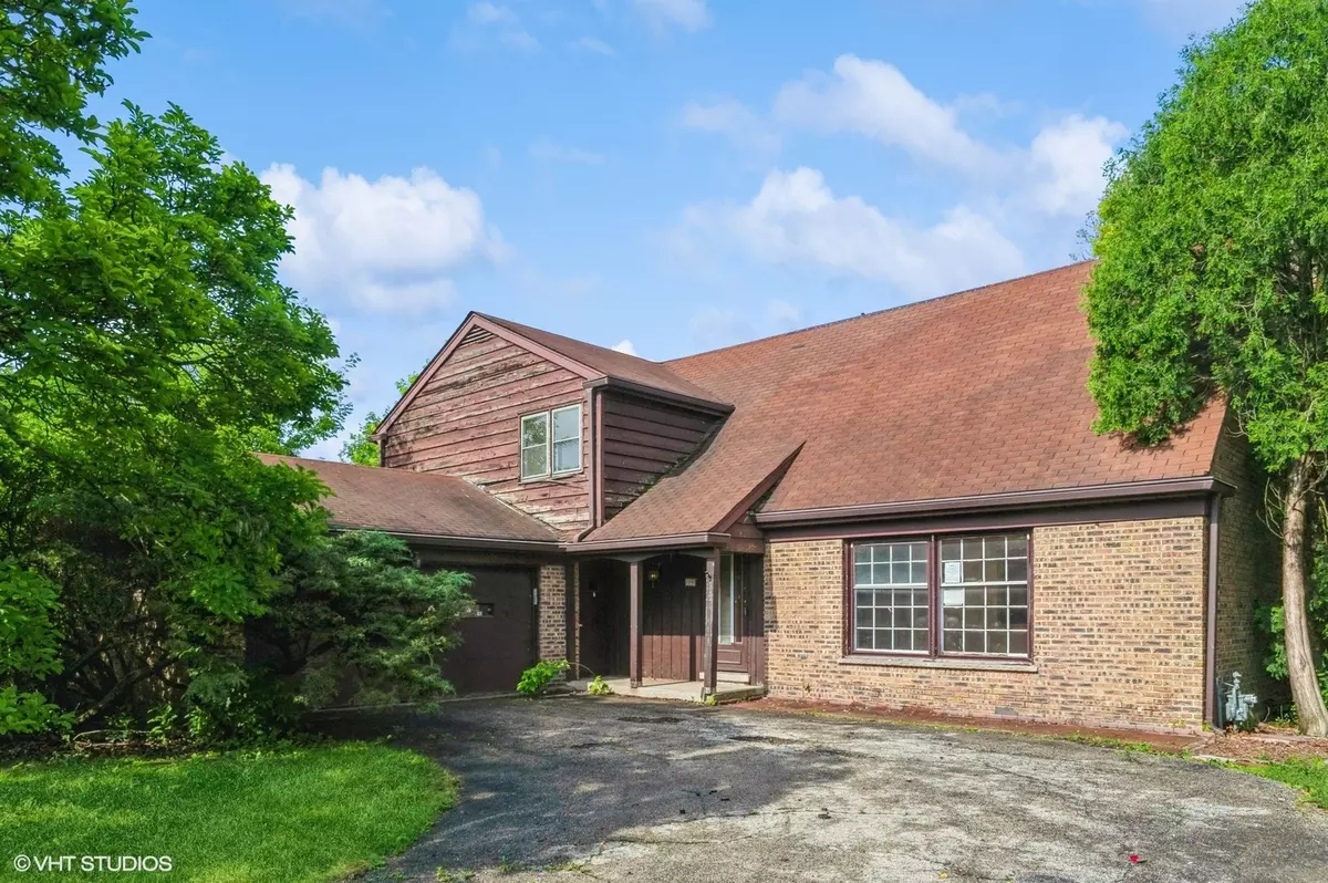 Northbrook, IL 60062,1940 Cypress Lane