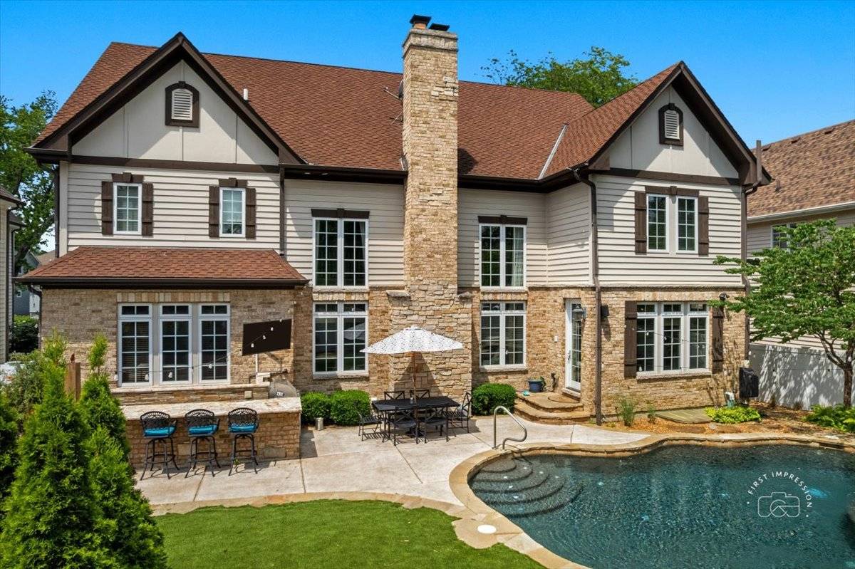 Naperville, IL 60540,640 S Wright Street
