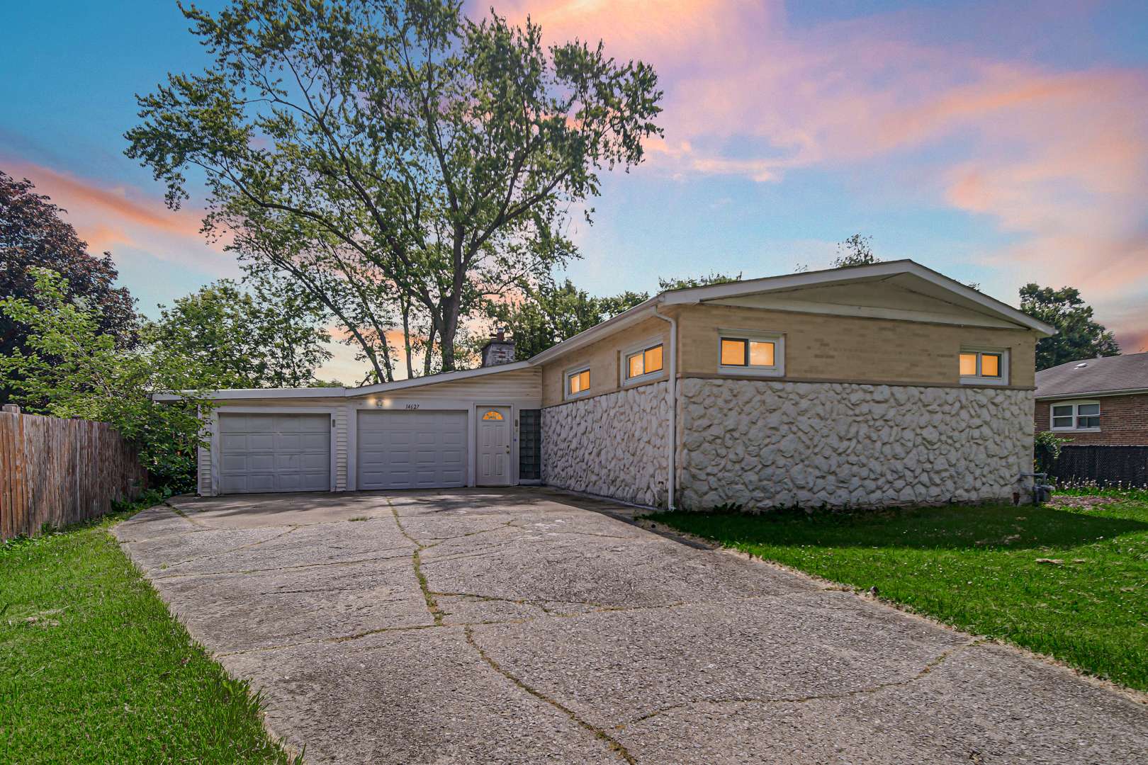 Dolton, IL 60419,14627 State Street