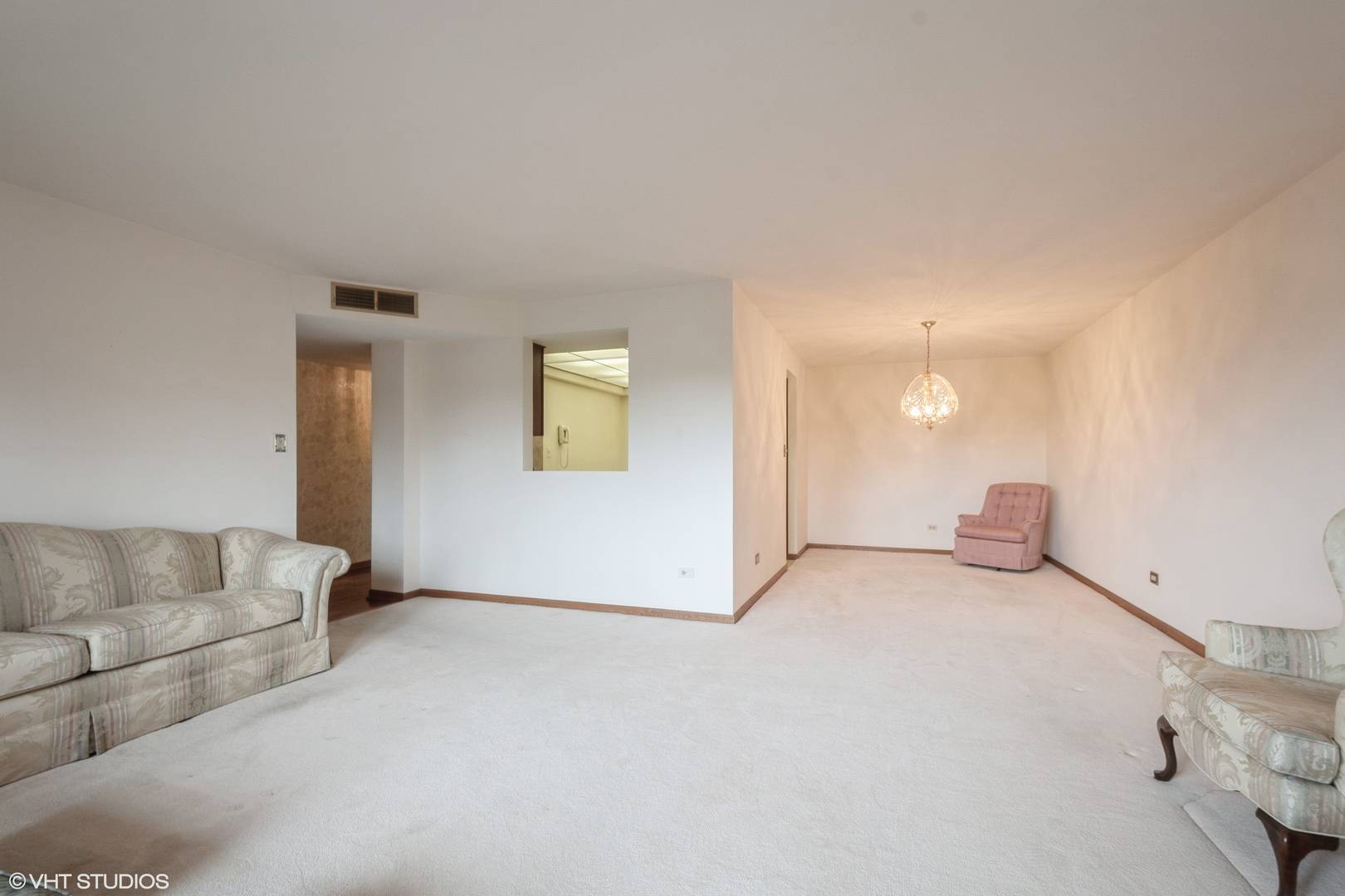 Park Ridge, IL 60068,101 SUMMIT Avenue #307
